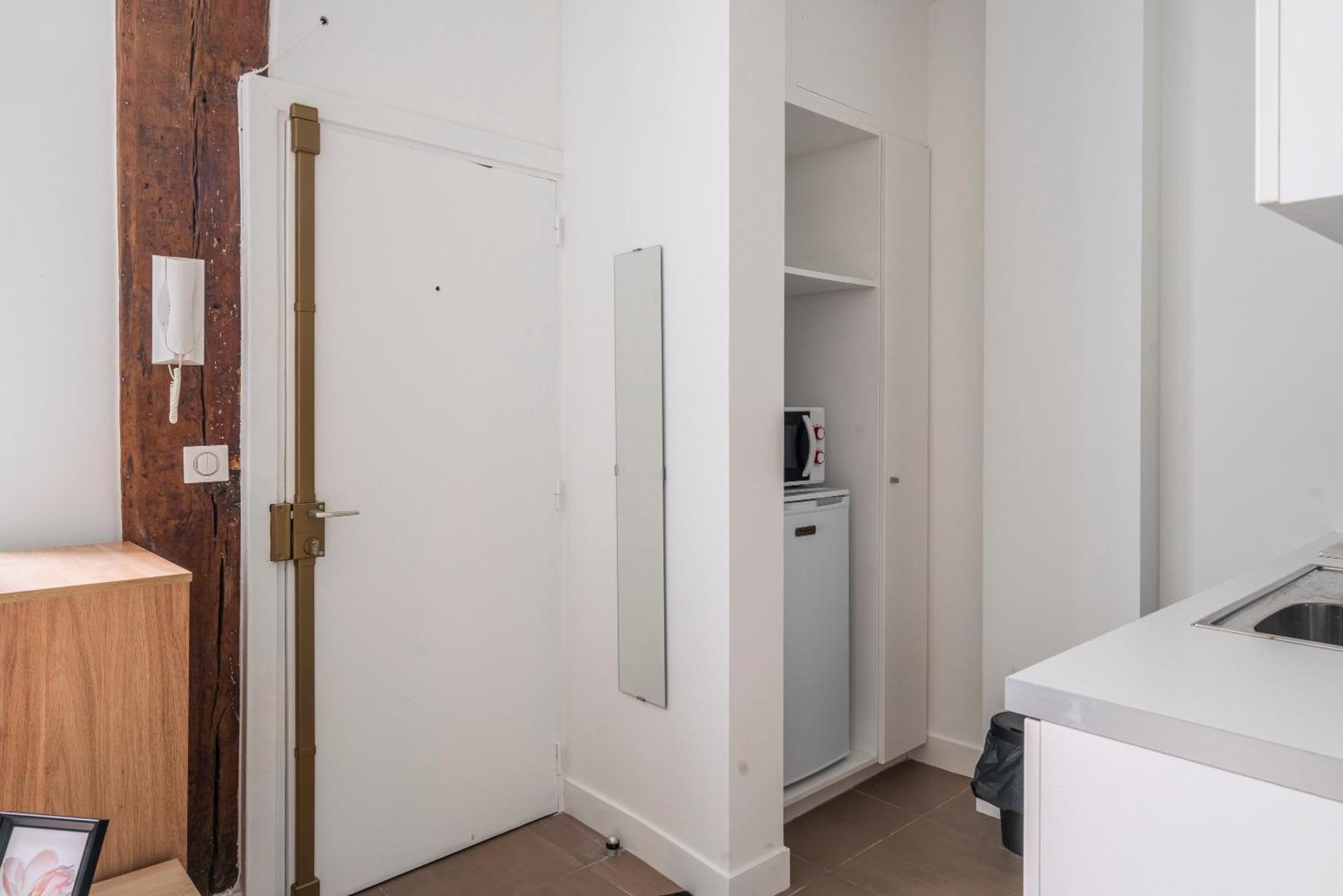 Apart Merryland Paris Chatelet Exterior foto